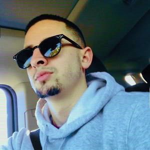 Meet your Posher, Aaron